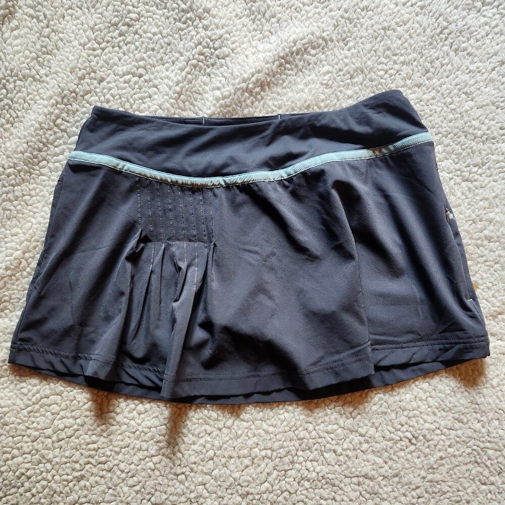 Title nine skort